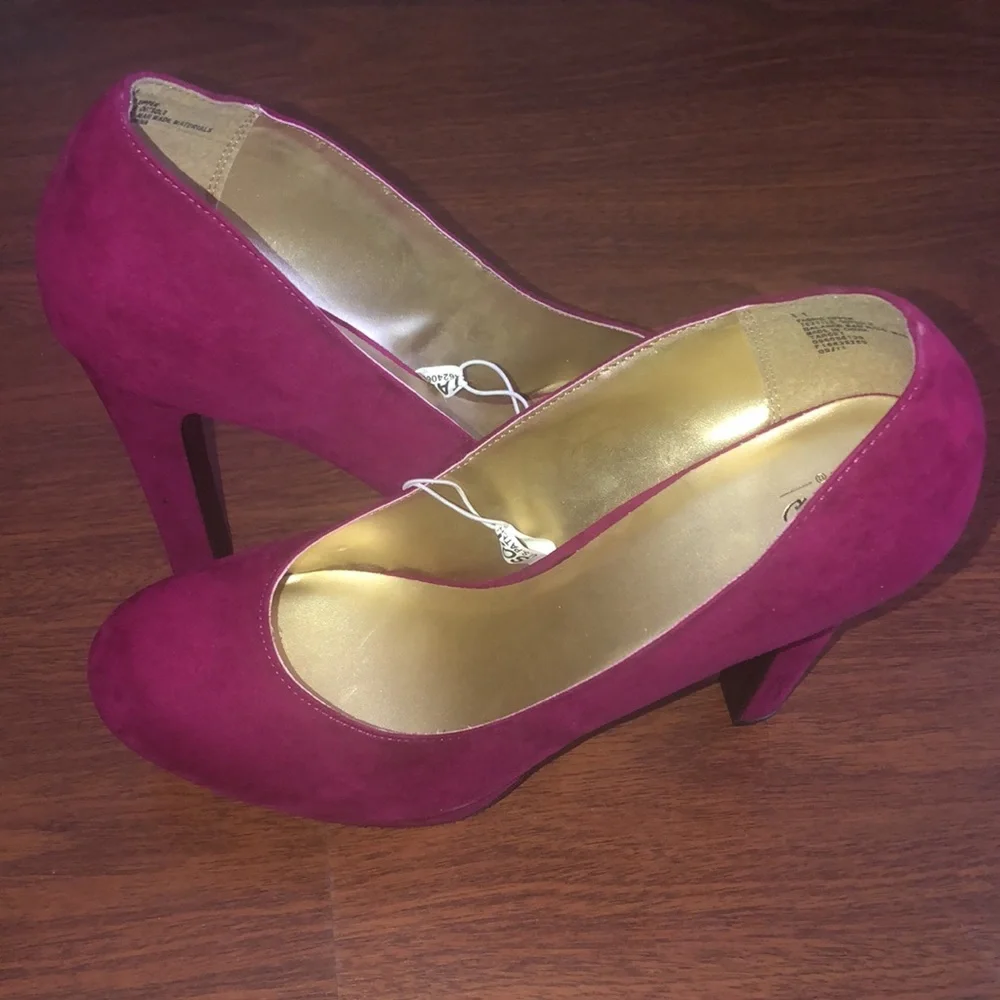 Platform Heels - Picture 2 of 4